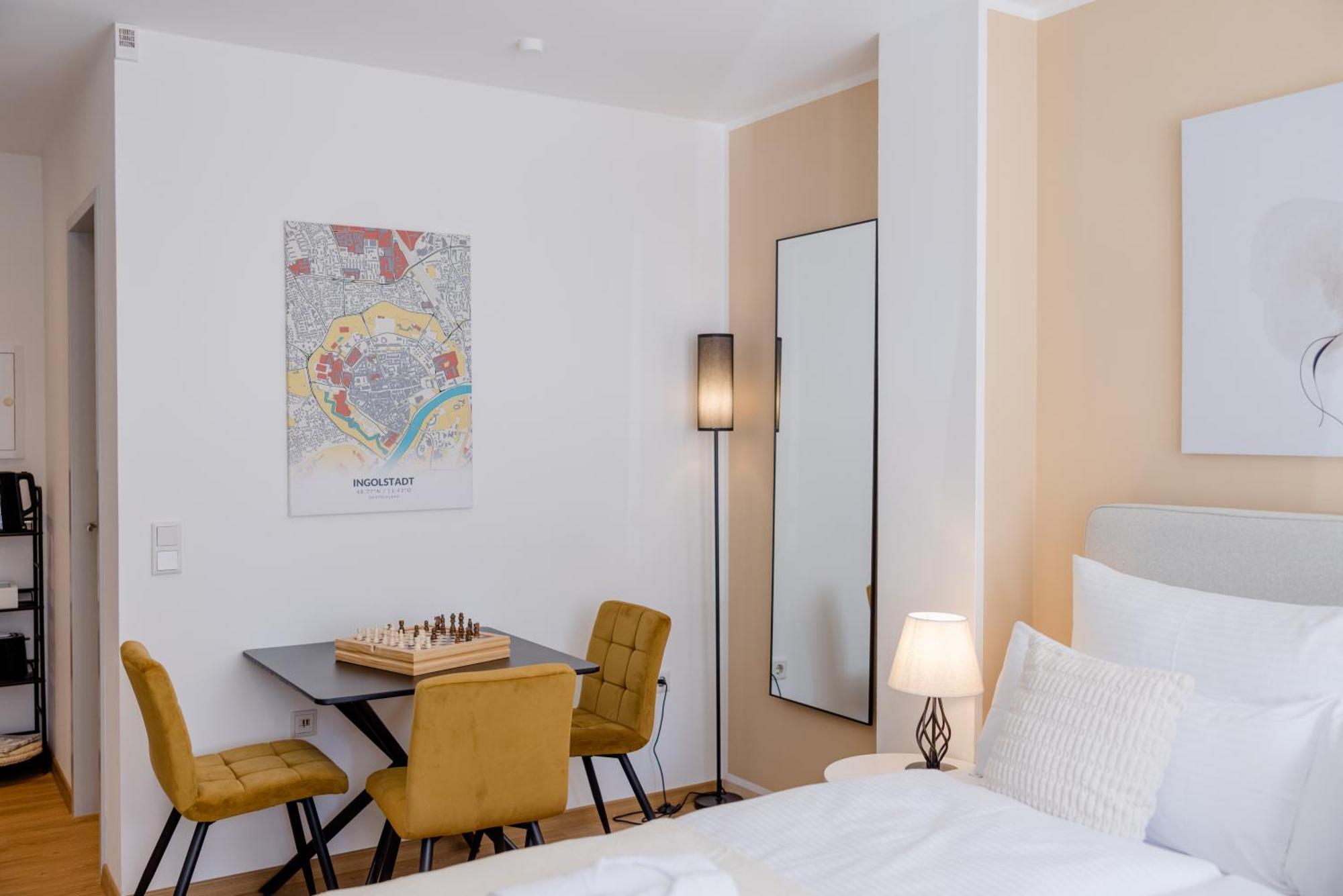 Lumen Homes - Altstadt-studio Direkt Im Zentrum, Kueche, Netflix, Oeffentlicher Parkplatz Ums Eck *