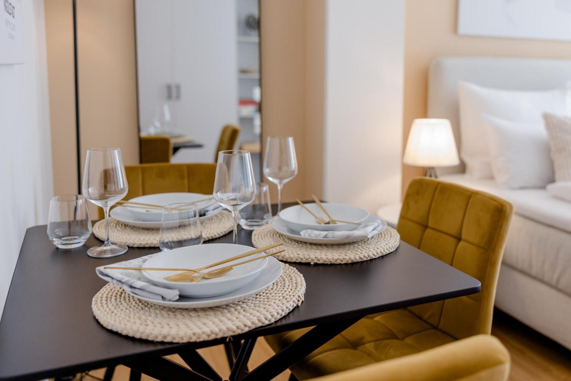 Lumen Homes - Altstadt-studio Direkt Im Zentrum, Kueche, Netflix, Oeffentlicher Parkplatz Ums Eck Apartment